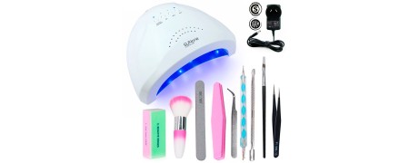 Cuida tus Uñas con Estilo y Precisión